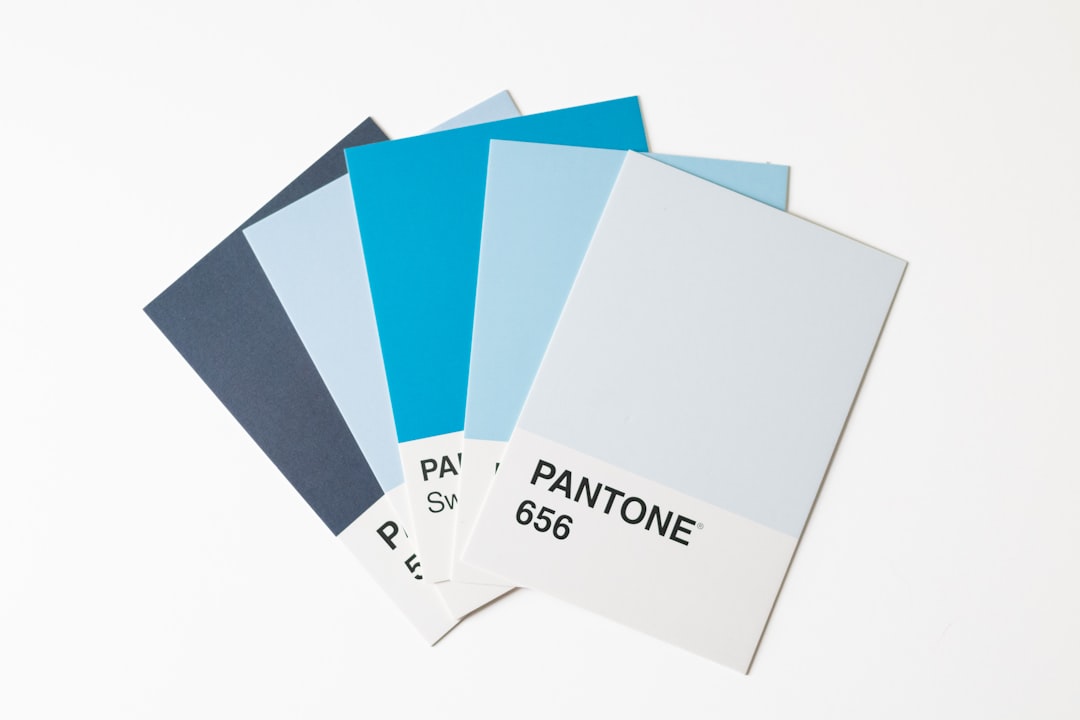 home-hero a-pantone-color-swatch-with-a-white-background-5hl03je699s